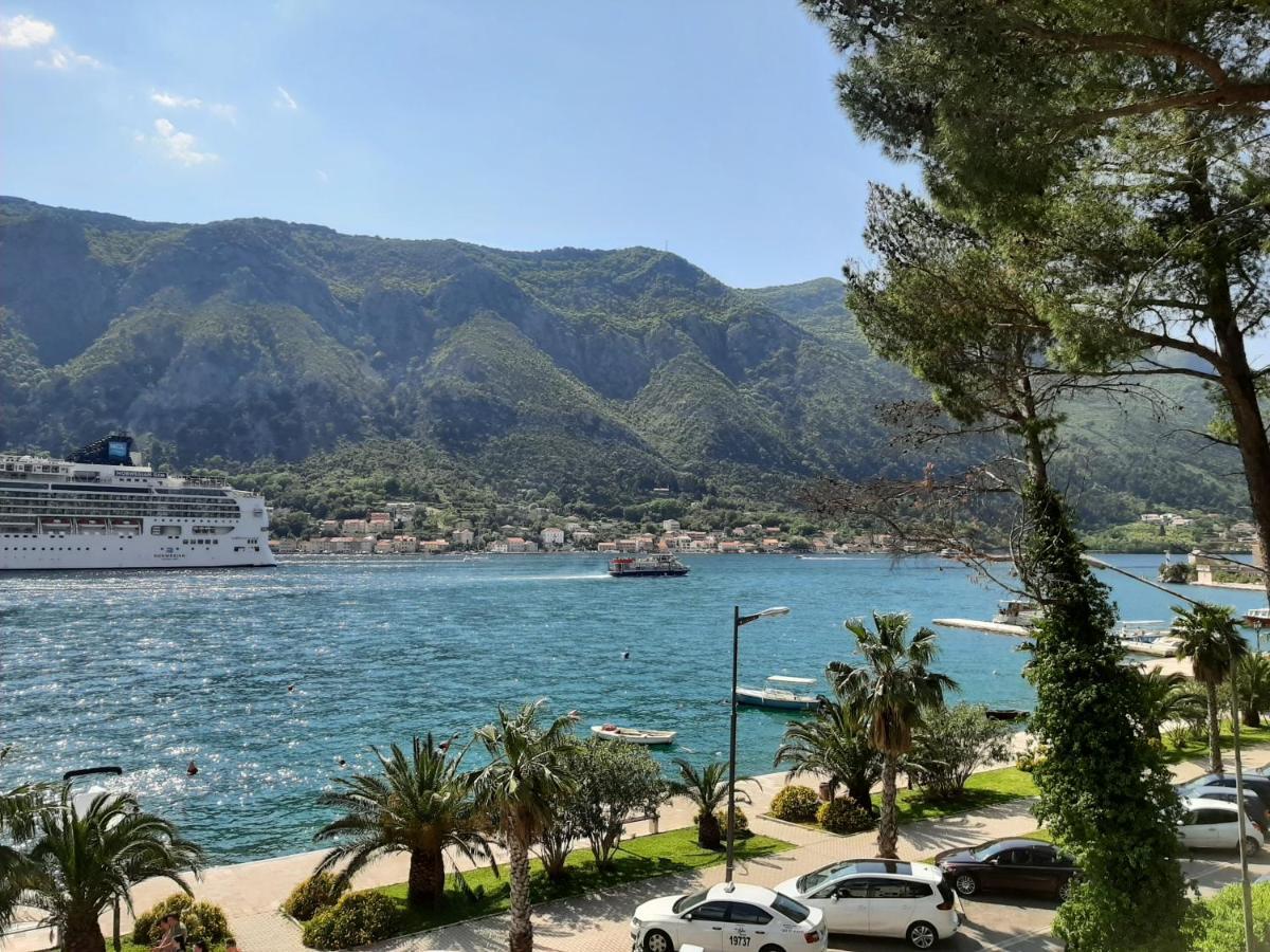 Luxury Flat With Amazing View Ines Apartman Kotor Kültér fotó